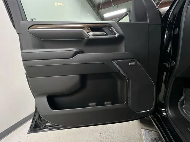 Used 2025 Black Chevrolet LT Trail Boss image 22
