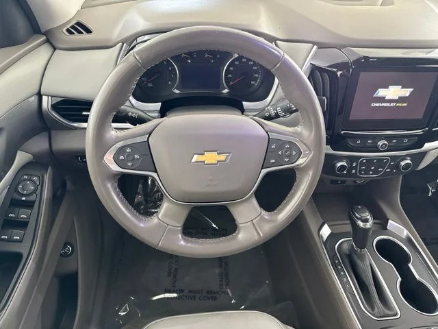 Used 2019 Gray Chevrolet 3LT image 28