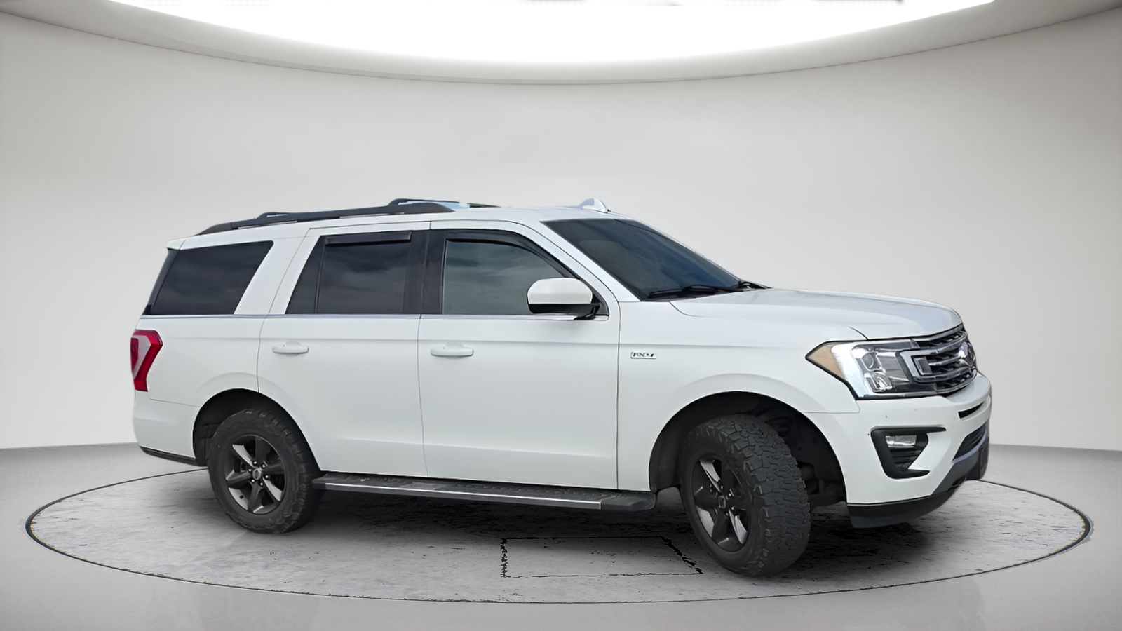 Used 2021 White Metallic Ford XLT image 4