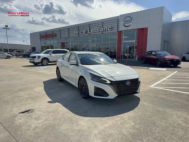 2026 Nissan Altima SV FWD