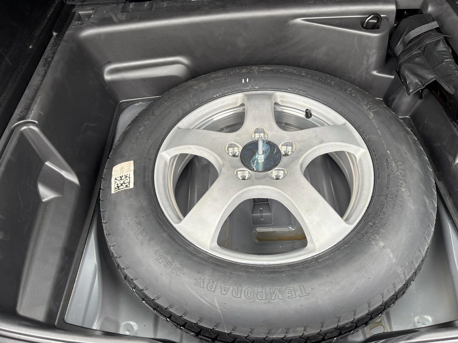 Used 2024 Baltic Gray Metallic Clearcoat Jeep Limited image 36