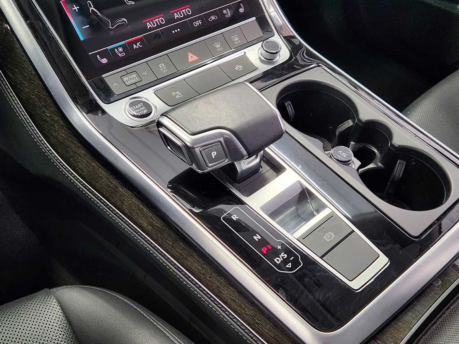 Used 2022 Mythos Black Metallic Audi Premium Plus image 18