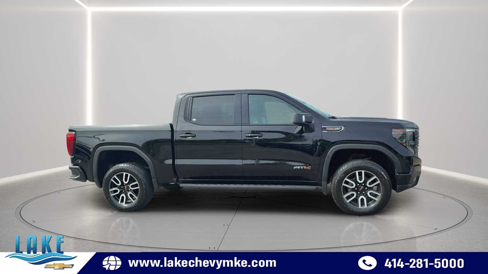 Certified Used 2022 Onyx Black GMC AT4 image 16