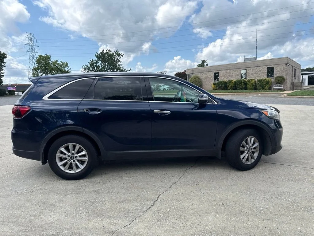 Used 2019 Blue Kia LX image 12