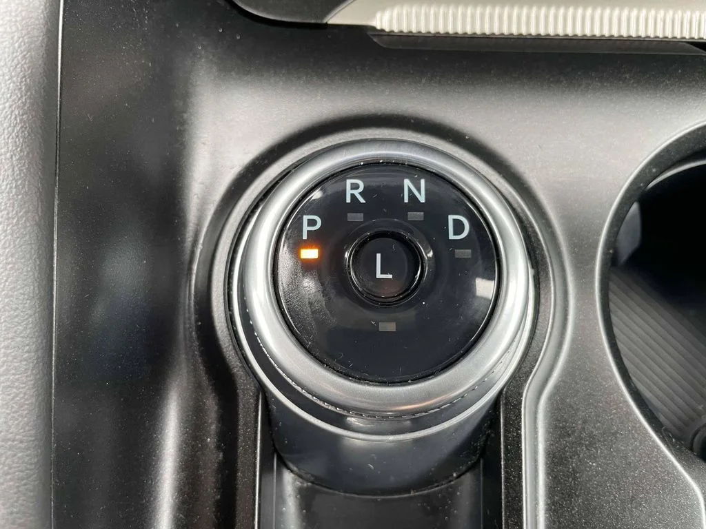 Used 2025 Black Metallic Ford Active image 17
