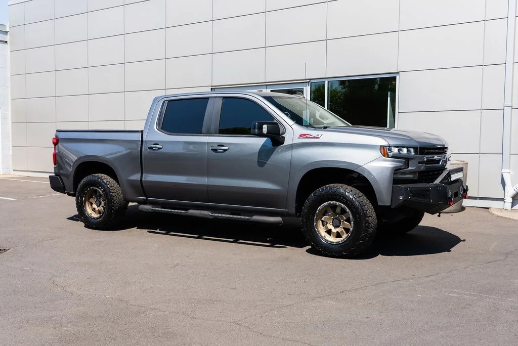 Used 2020 Gray Chevrolet RST image 28