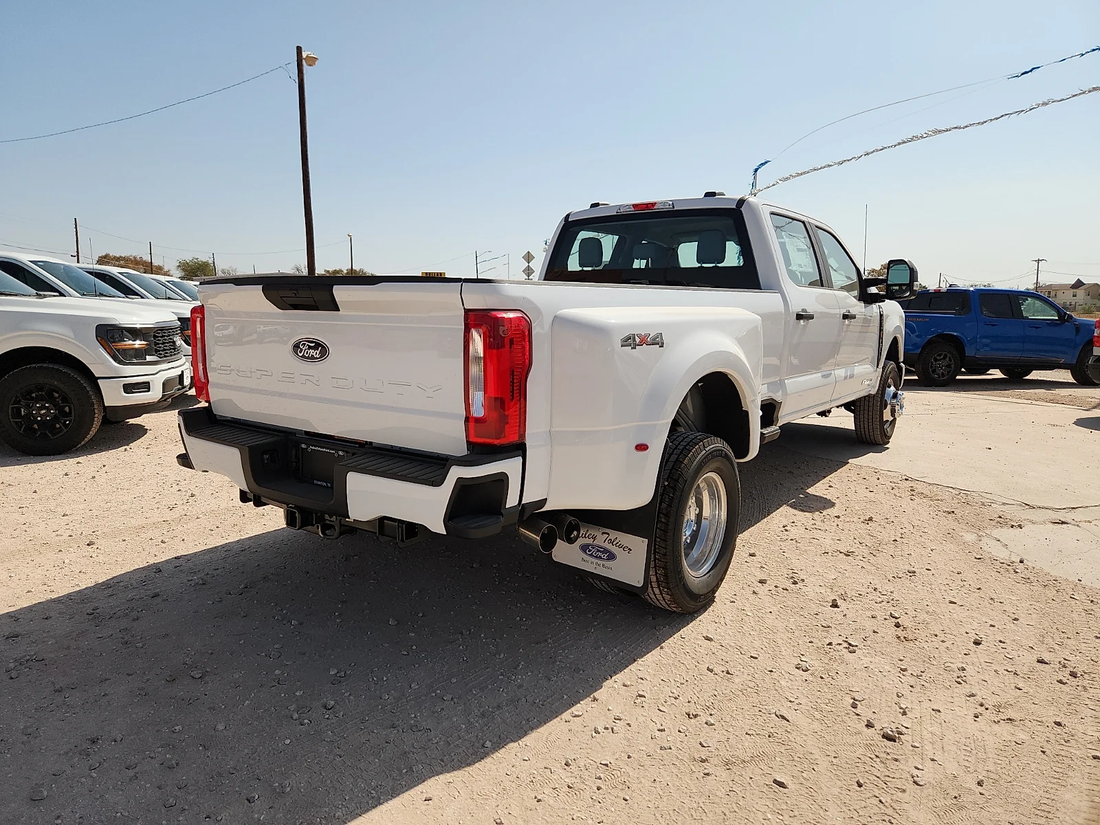 New 2027 Oxford White Ford XL image 7
