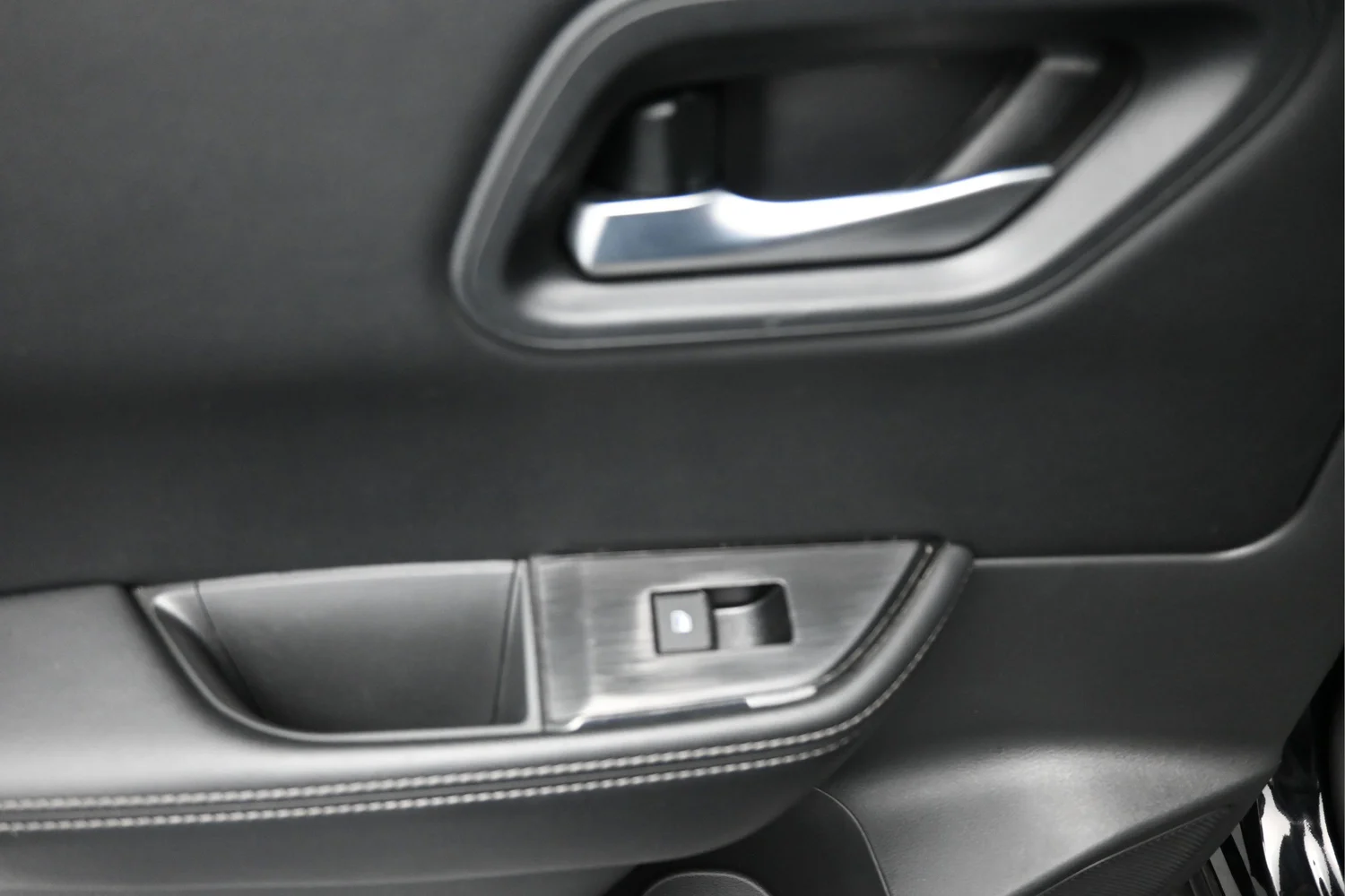 Used 2025 Black Nissan SV image 12