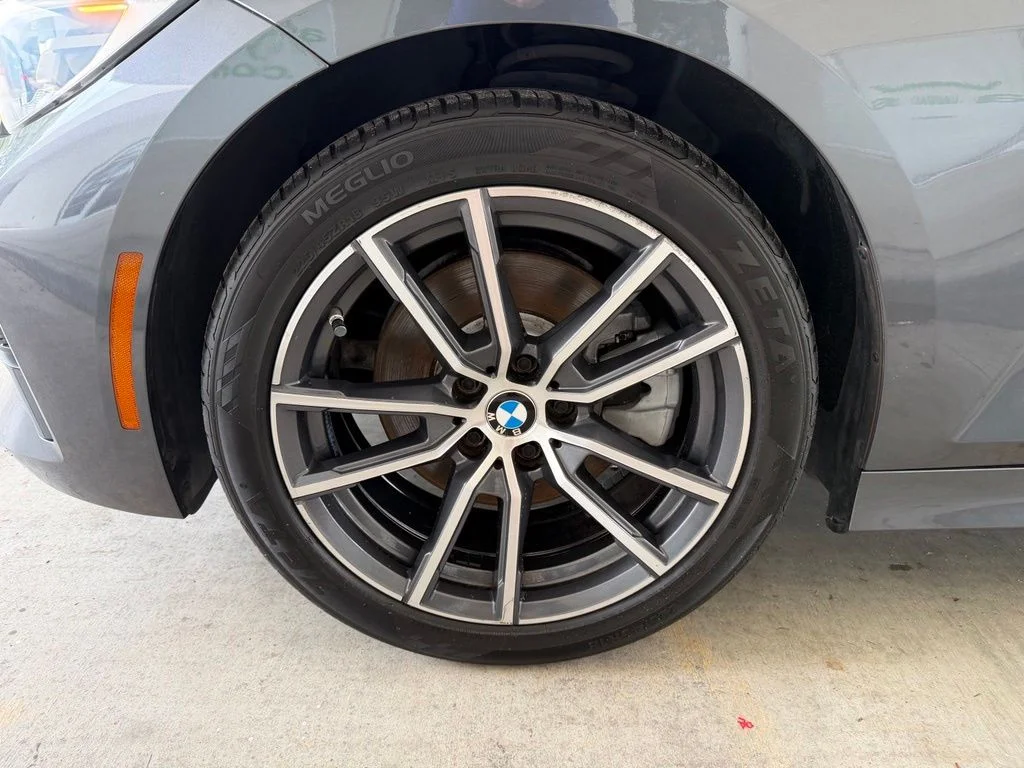 Used 2021 Gray BMW 330i image 17