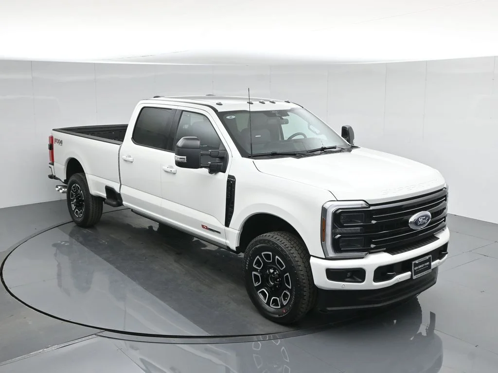 New 2026 Star White Metallic Tri-Coat Ford Platinum image 41