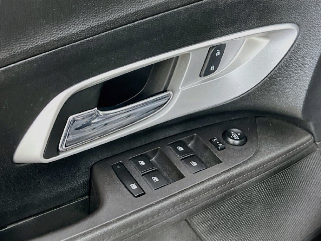 2017 Chevrolet Equinox LT - Photo 9