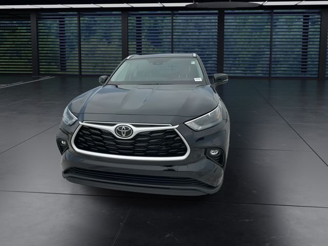 Used 2026 Black Toyota XLE image 3