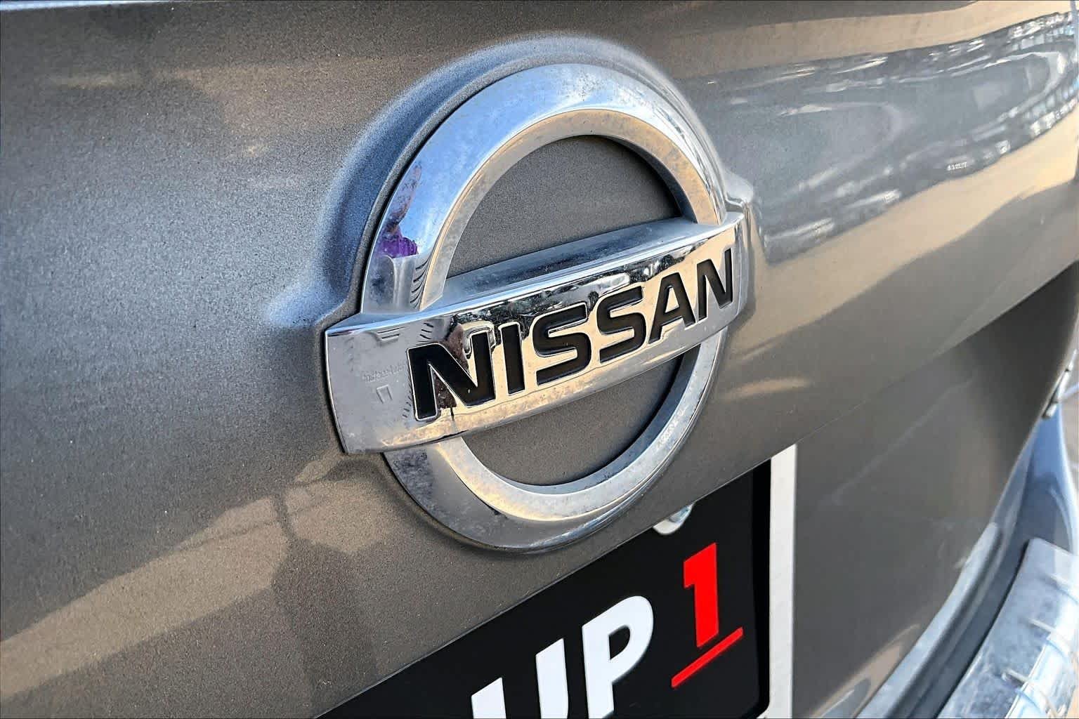 Used 2022 Gun Metallic Nissan SL image 29
