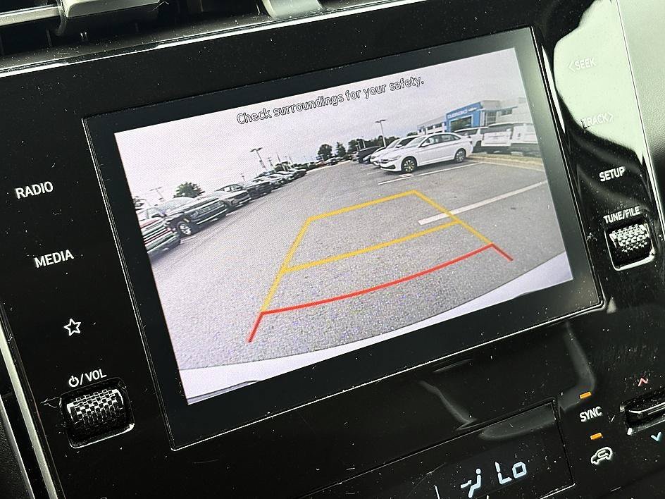 Used 2022 Quartz White Hyundai SEL image 24