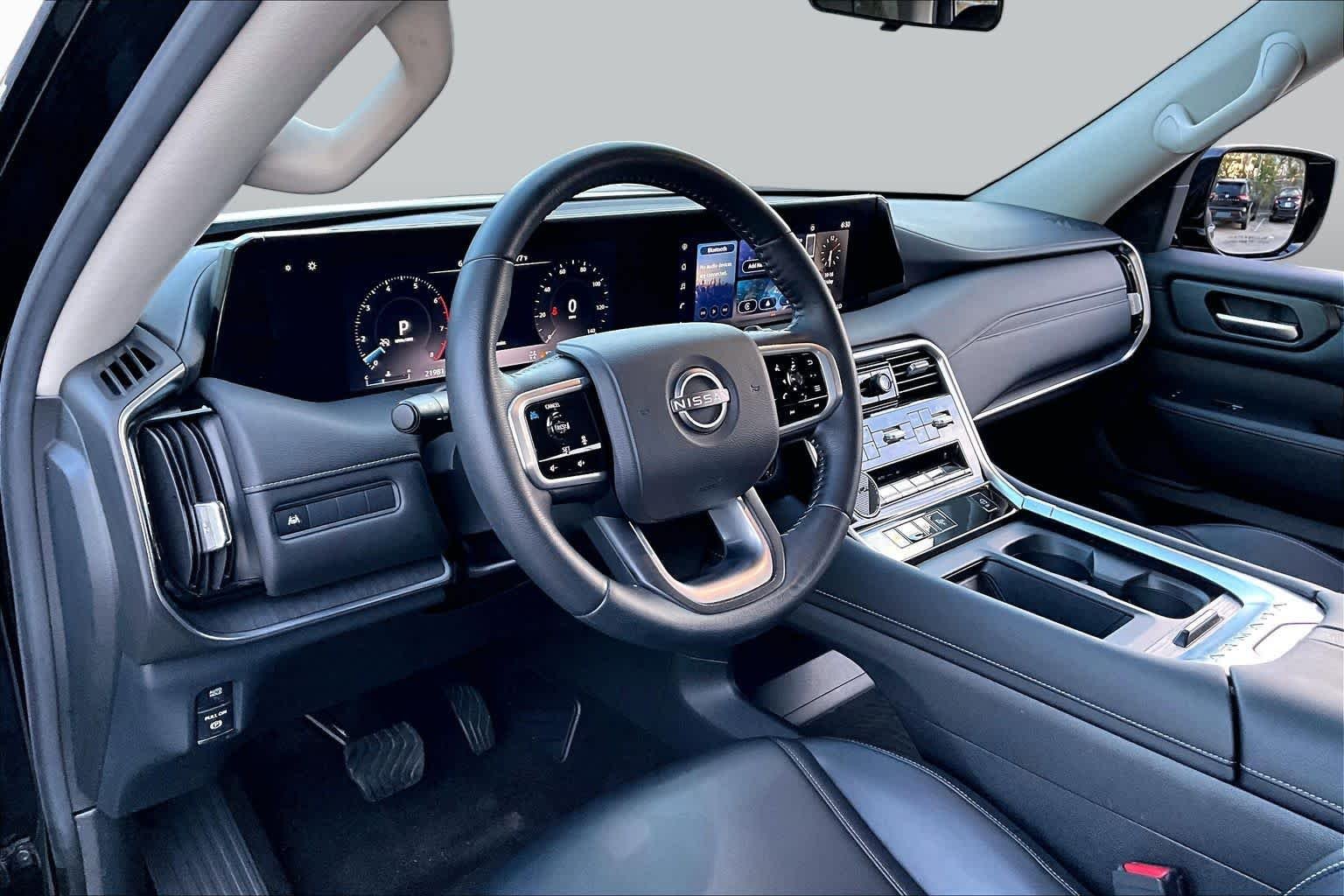 Used 2025 Super Black Nissan SV image 18