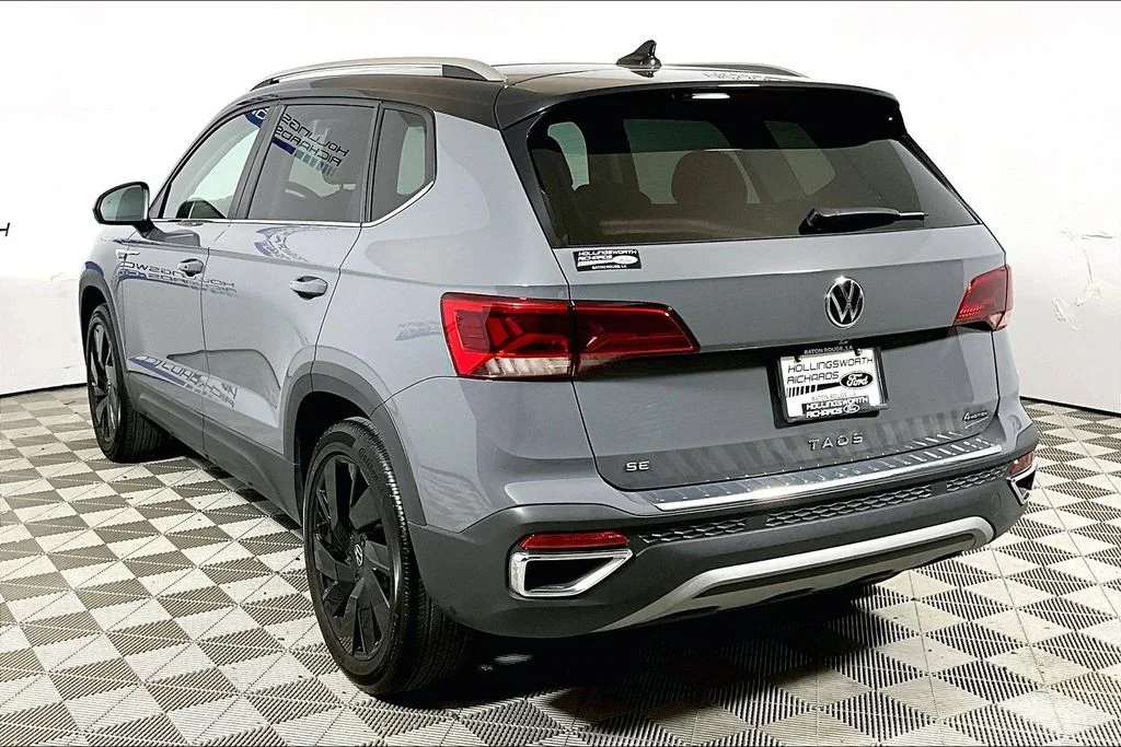 Used 2024 Pure Gray W/Black Roof Volkswagen 1.5T SE image 8