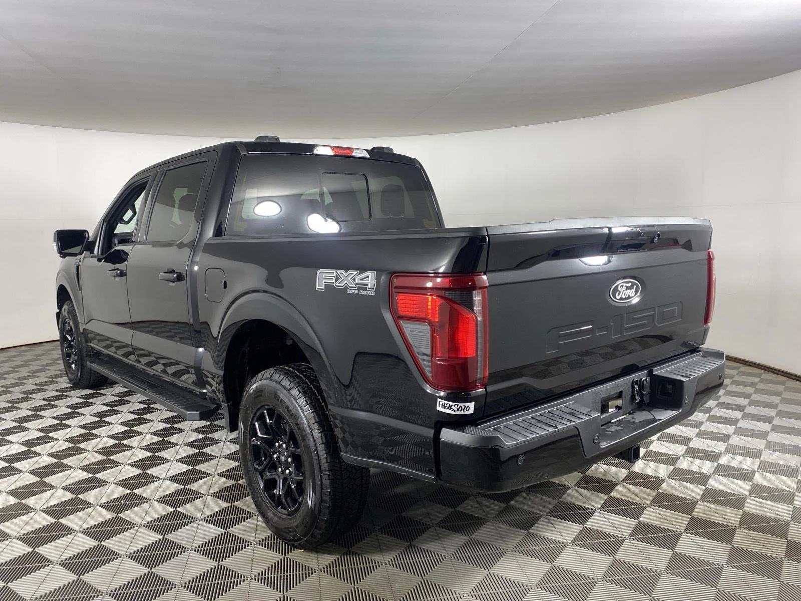 Used 2026 Agate Black Ford XLT image 5