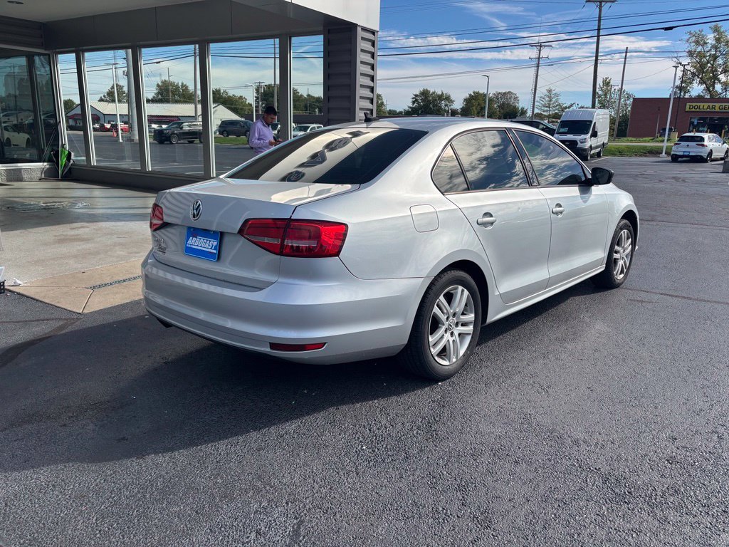 Used 2015 Reflex Silver Metallic Volkswagen 2.0L S image 4