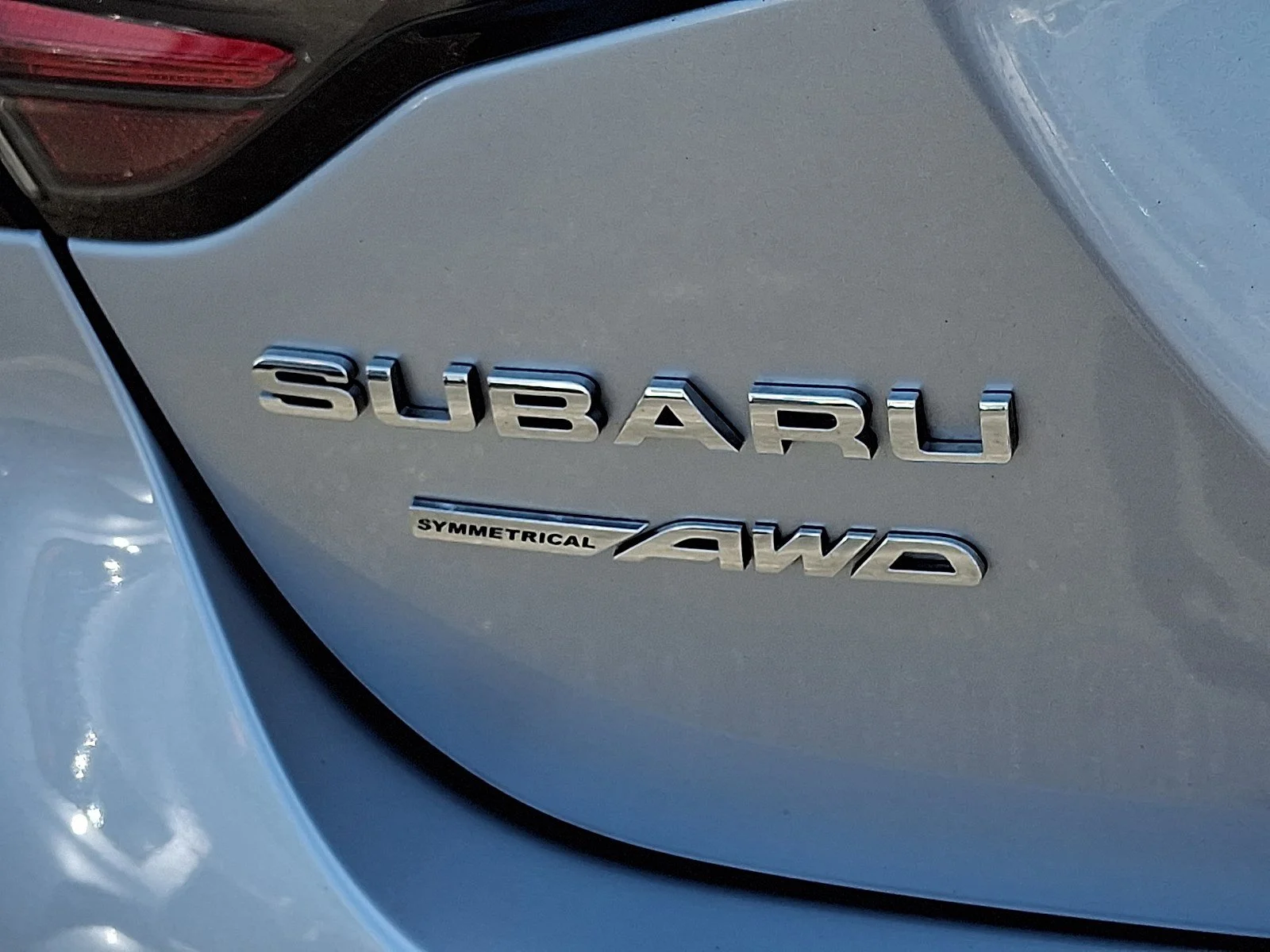 Used 2023 Ice Silver Metallic Subaru Premium image 31