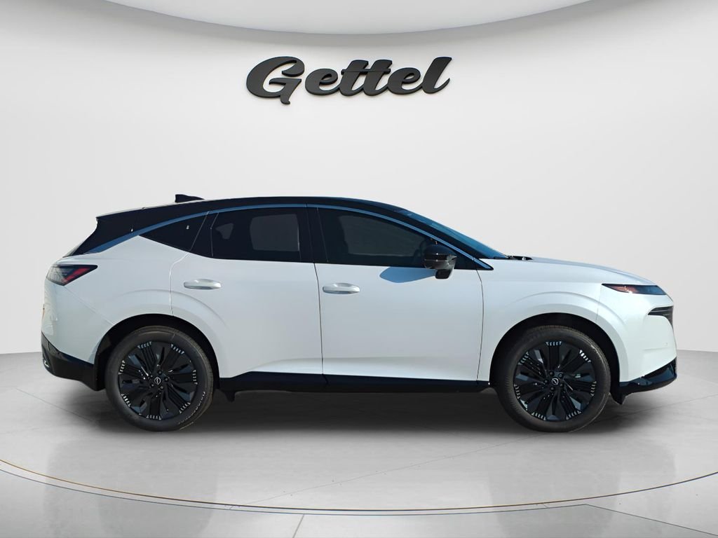 New 2026 Everest White Pearl TriCoat / Super Black Two-tone Nissan Platinum image 4