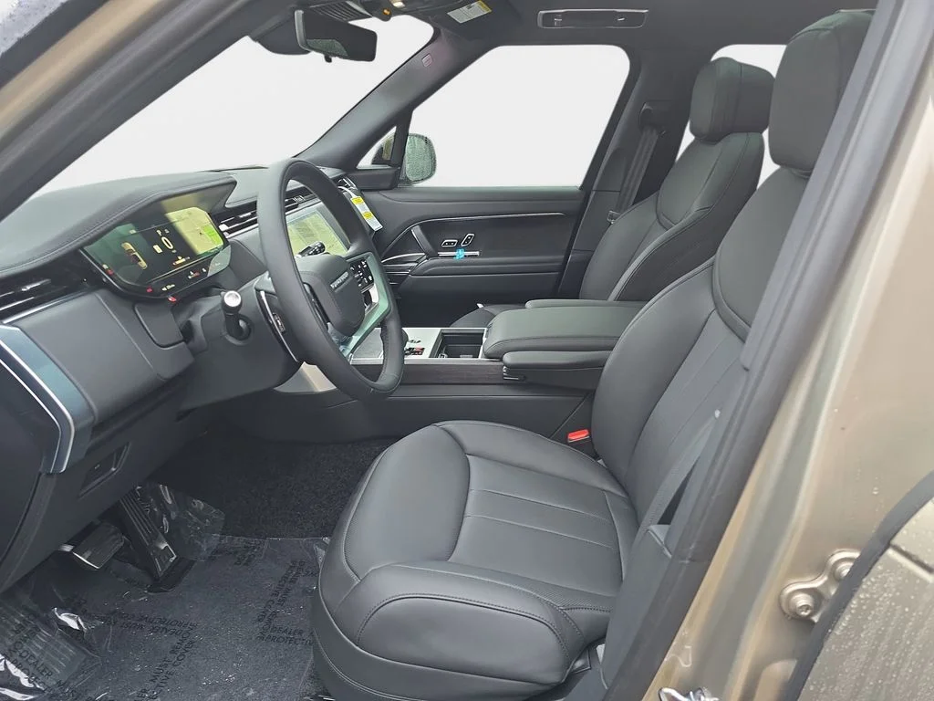 2025 Land Rover Range Rover SE - Photo 16