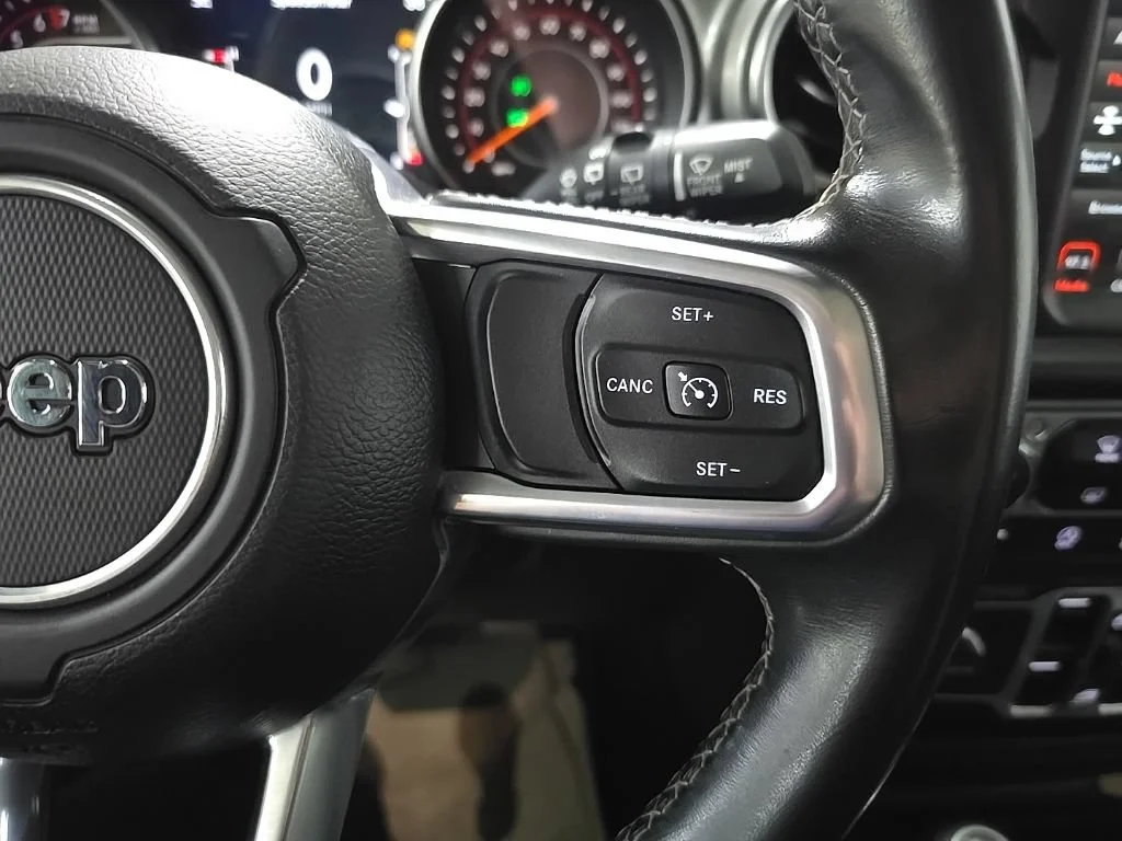 Used 2020 Gr Jeep Sahara image 20