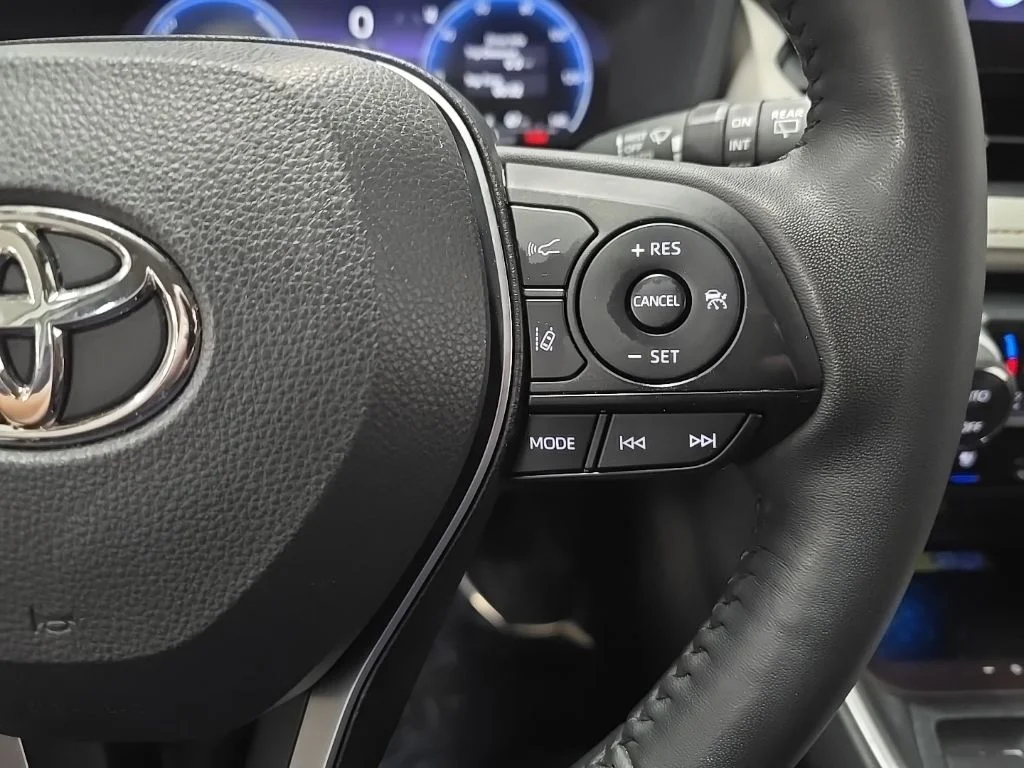 2024 Toyota RAV4 Limited - Photo 23