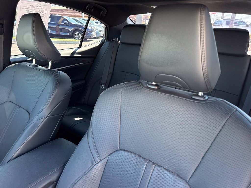 Certified Used 2025  Toyota XSE image 20