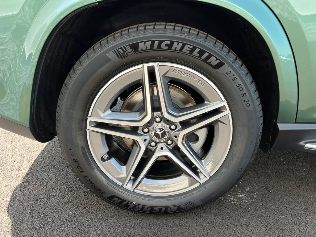 New 2026 MANUFAKTUR Ireland Mid Green Metallic Mercedes-Benz GLE 450 image 74