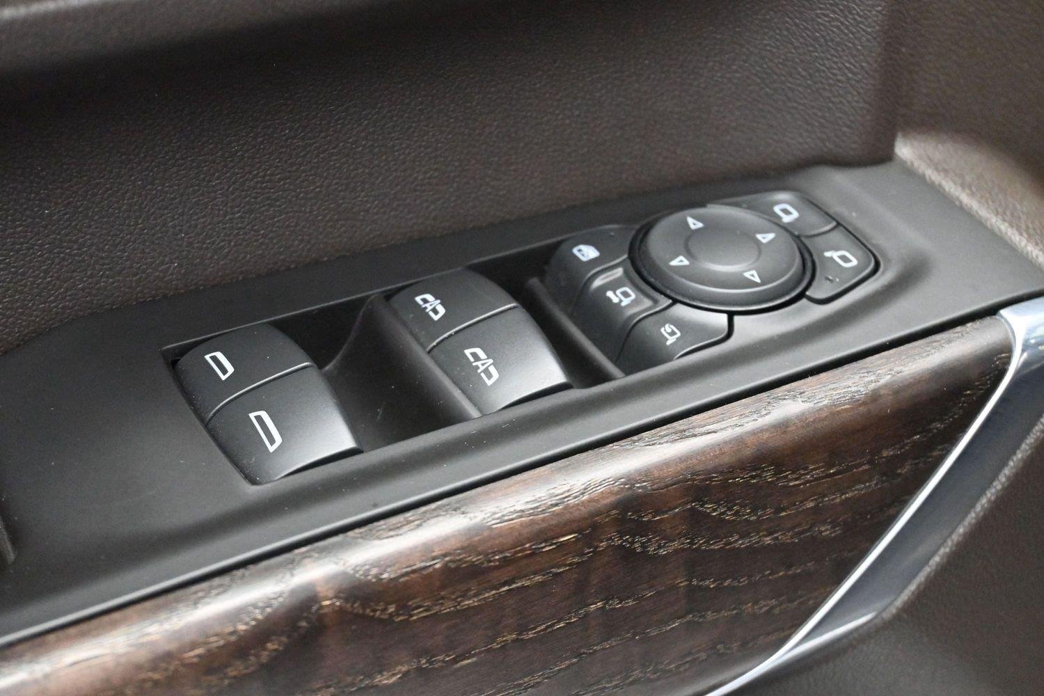 Used 2021 Summit White GMC Denali image 12