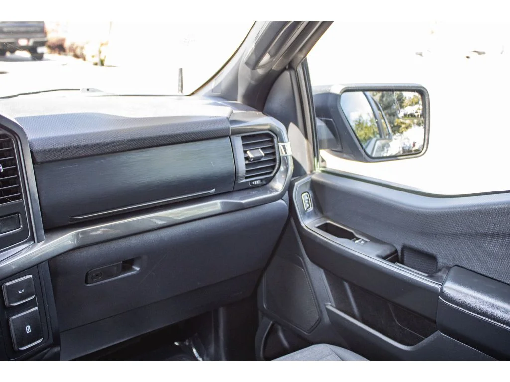 Used 2021 ICONIC SILVER METALLIC Ford XL image 45