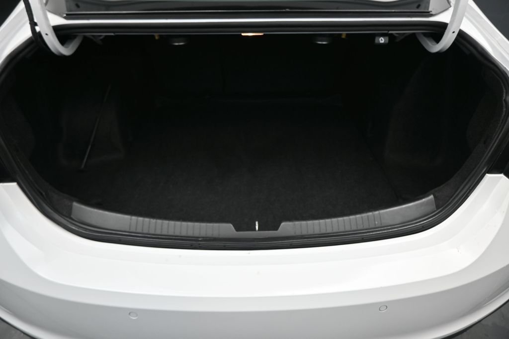 Used 2024 White Chevrolet LT image 12