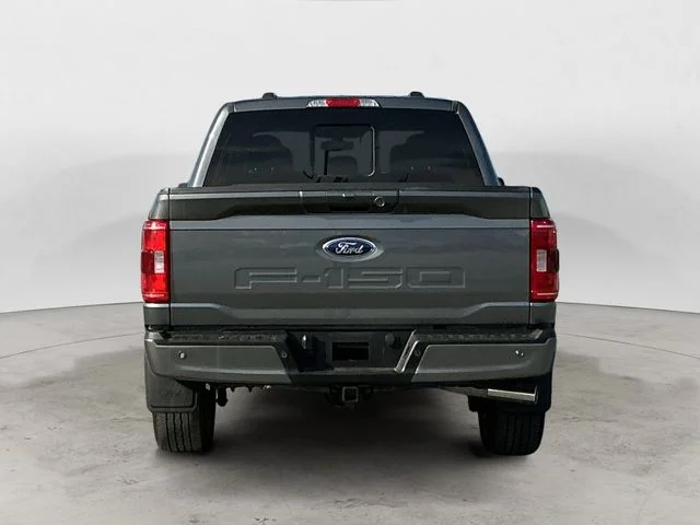 Used 2023  Ford XLT image 4