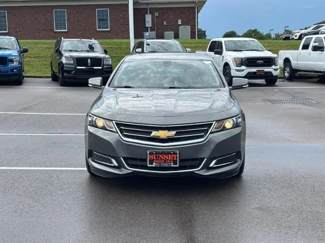 Used 2016 Heather Gray Metallic Chevrolet  image 8