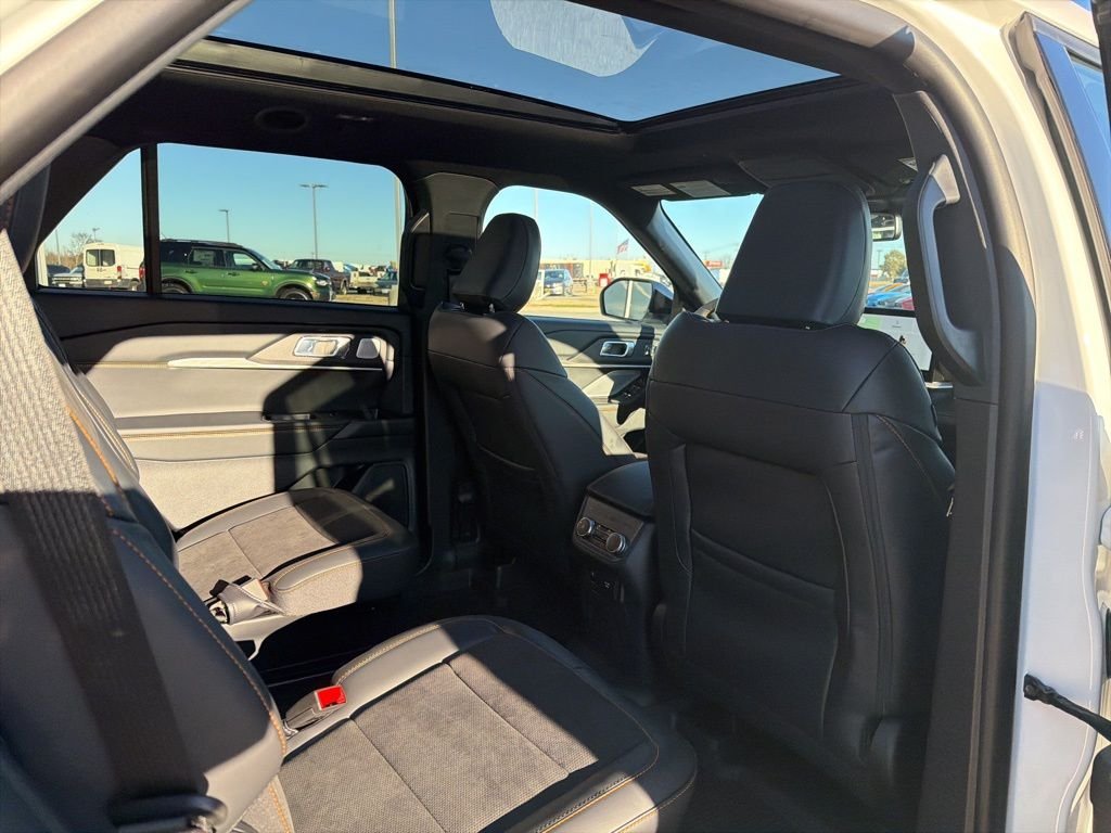 New 2026 Star White Metallic Tri-Coat Ford Tremor® image 19