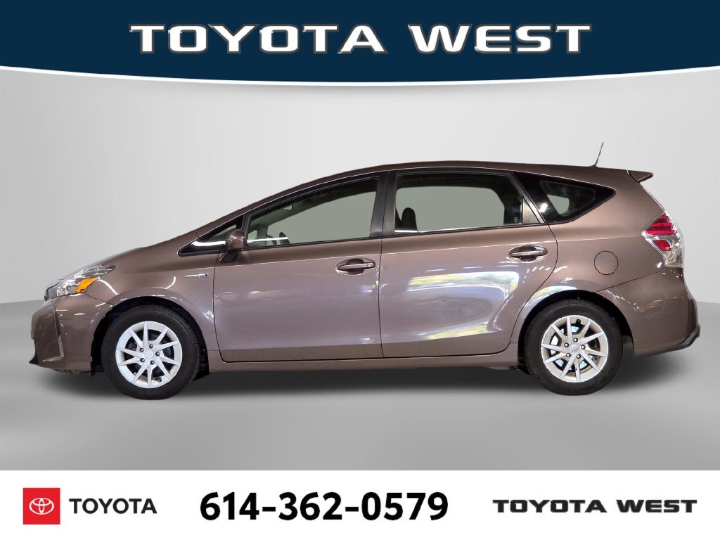Used 2015 Brown Toyota Three image 10