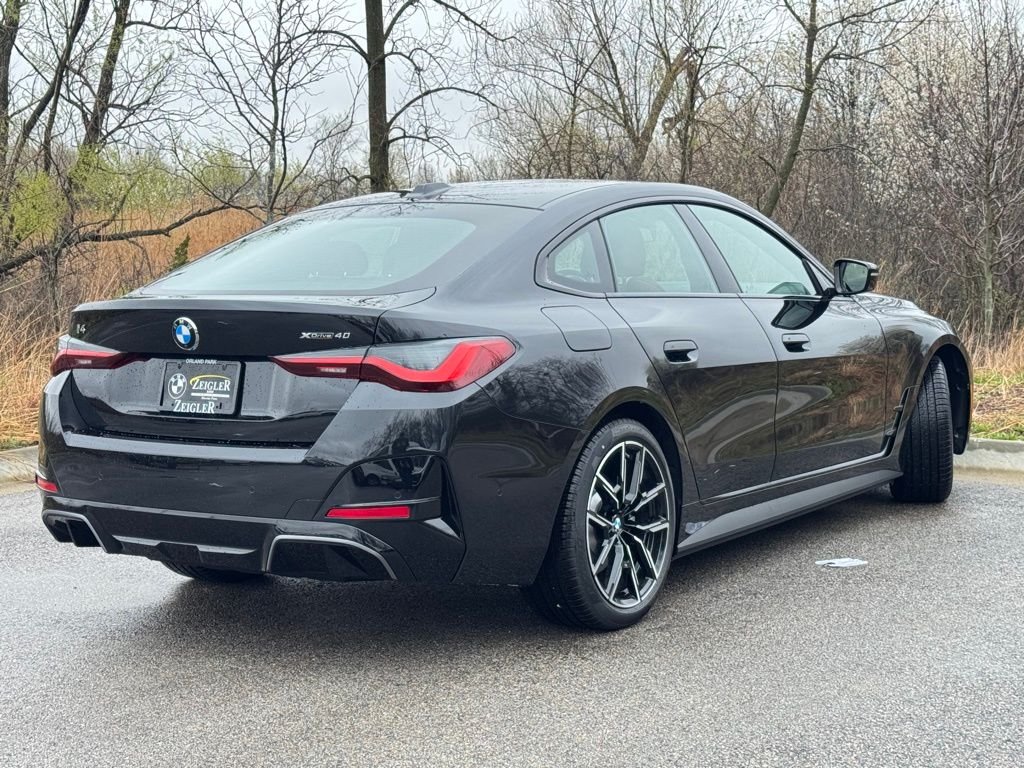 New 2026 Black Sapphire Metallic BMW xDrive40 image 6