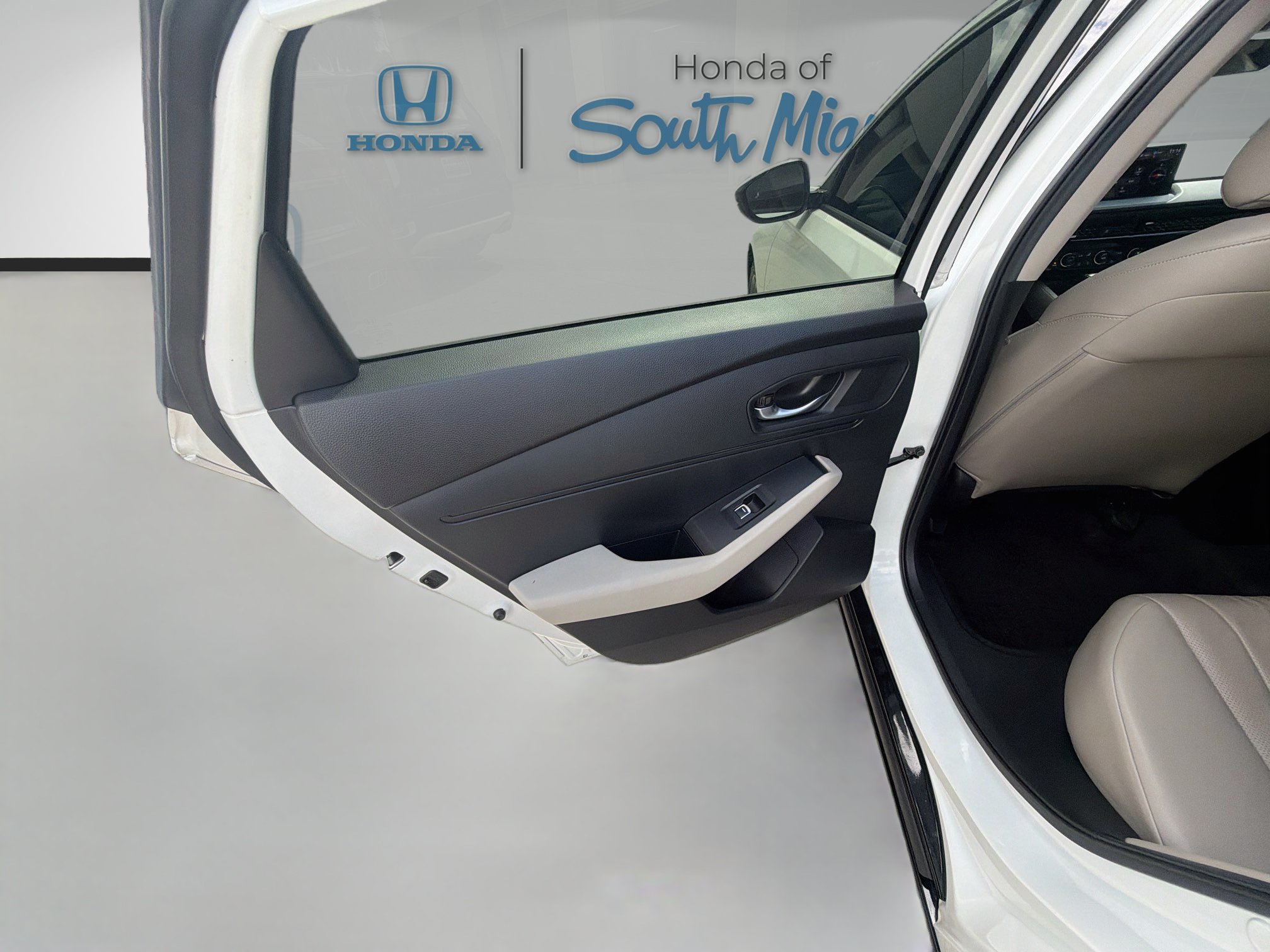 2024 Honda Accord Hybrid EX-L - Photo 25