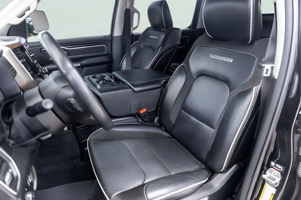 Used 2022 Black Ram Laramie image 9