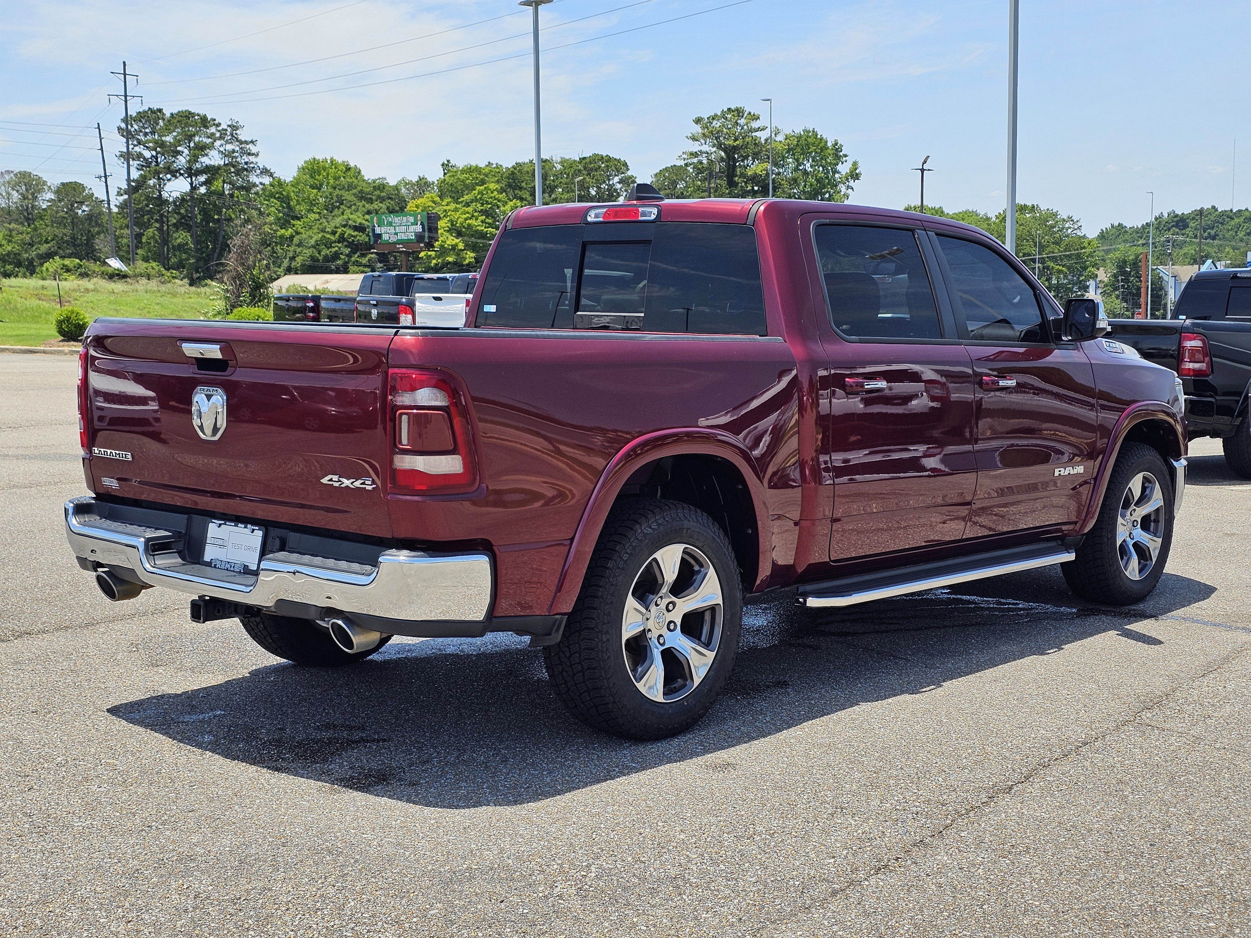 Used 2020 Delmonico Red Pearlcoat Ram Laramie image 9
