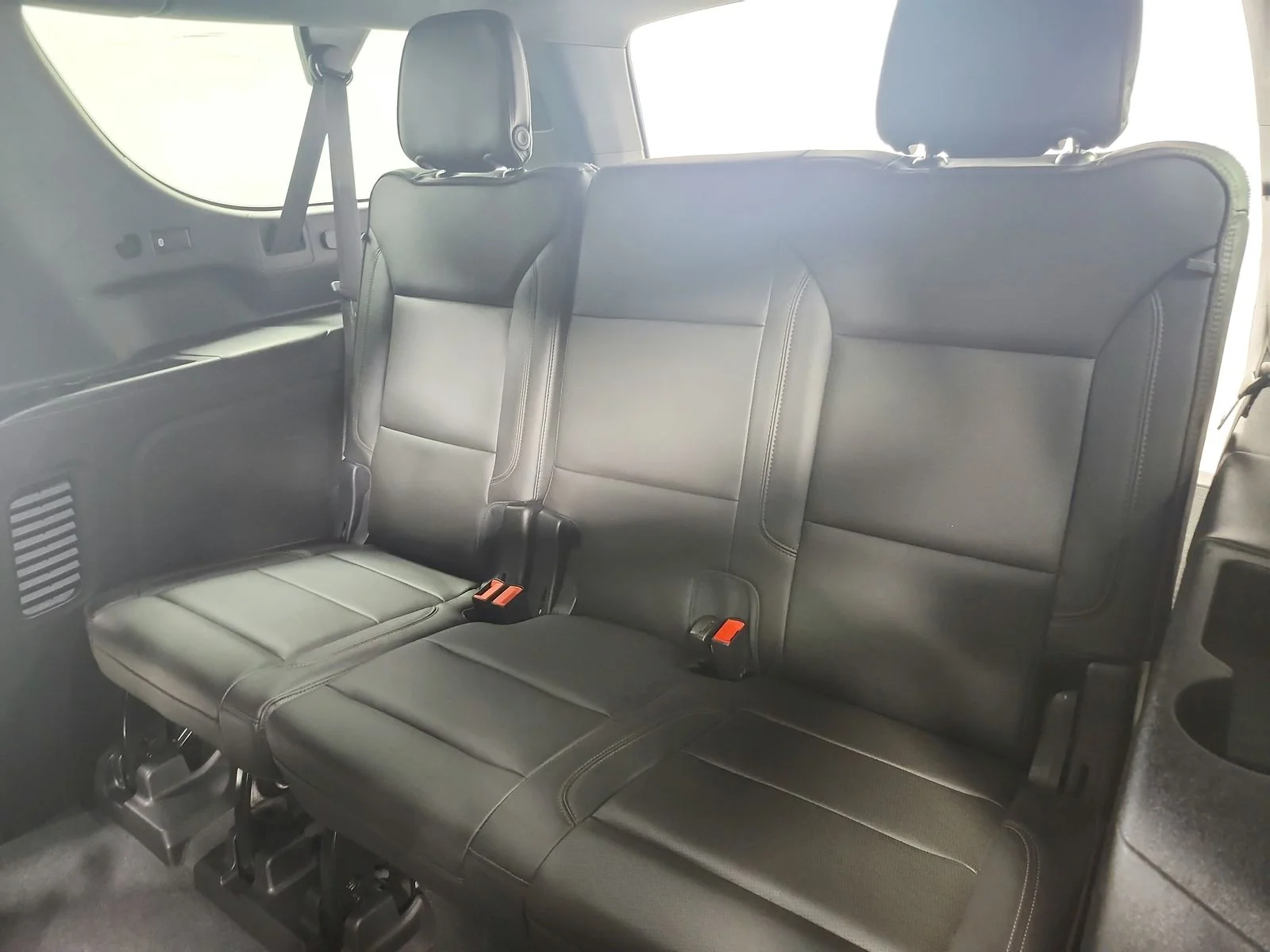 Used 2021 White Chevrolet High Country image 44