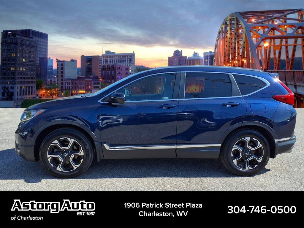 Used 2018 Obsidian Blue Pearl Honda Touring image 6