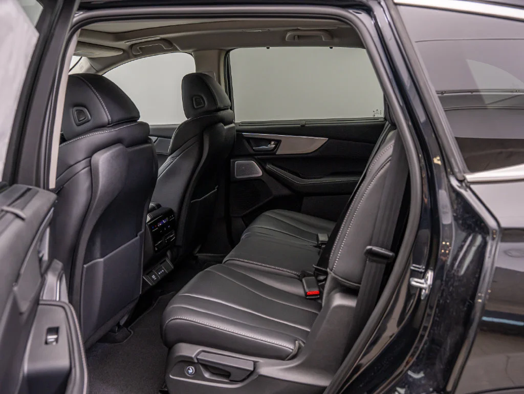 Used 2026 Majestic Black Pearl Acura Technology Package image 44
