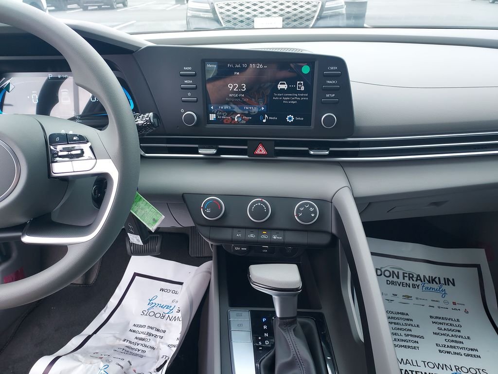 New 2026 White Hyundai SE image 17