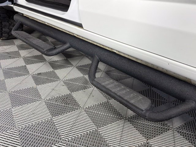 Certified Used 2022 White GMC AT4 w/Cloth image 45