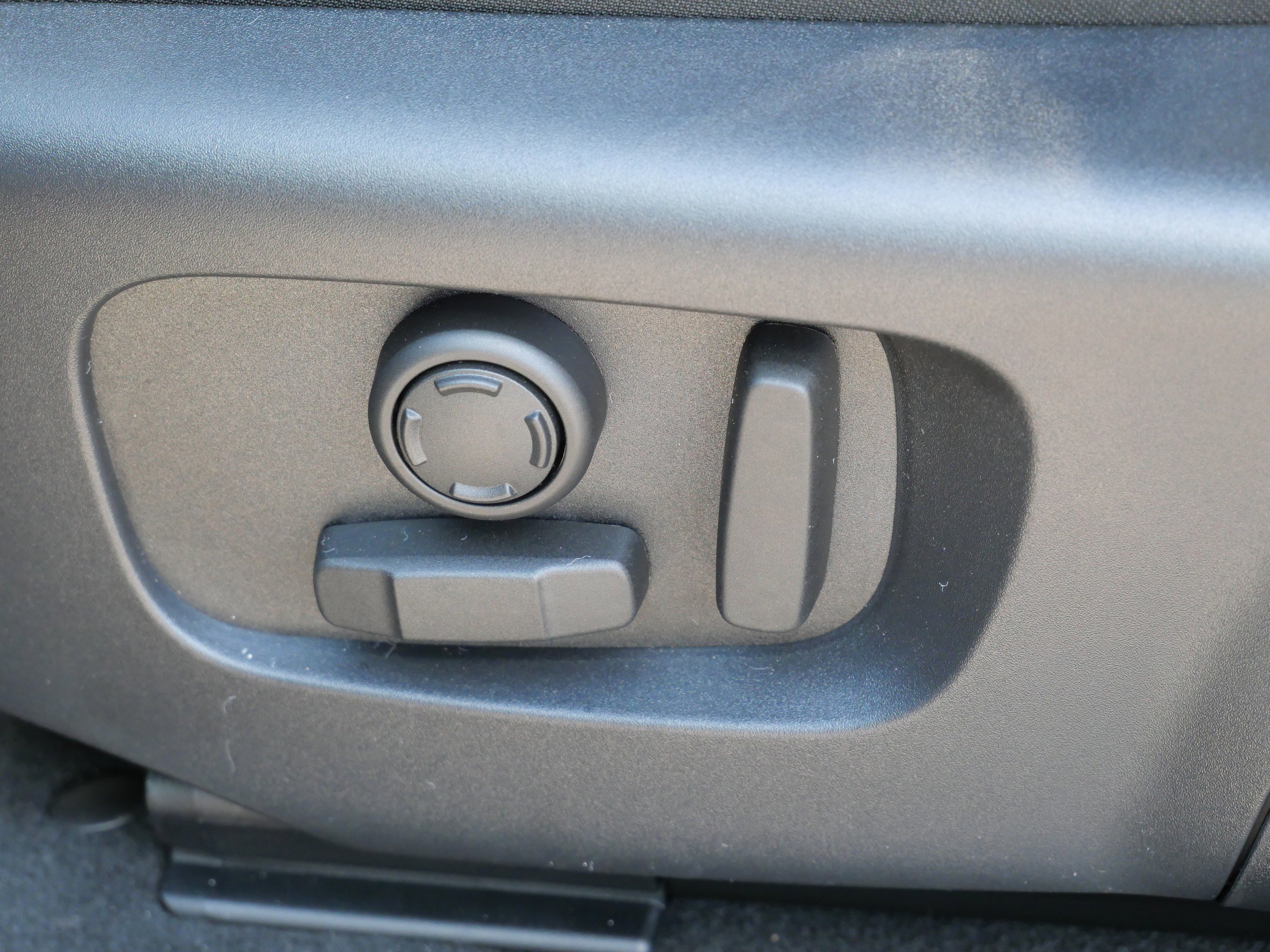 New 2026 Santorini Black LAND ROVER S image 5