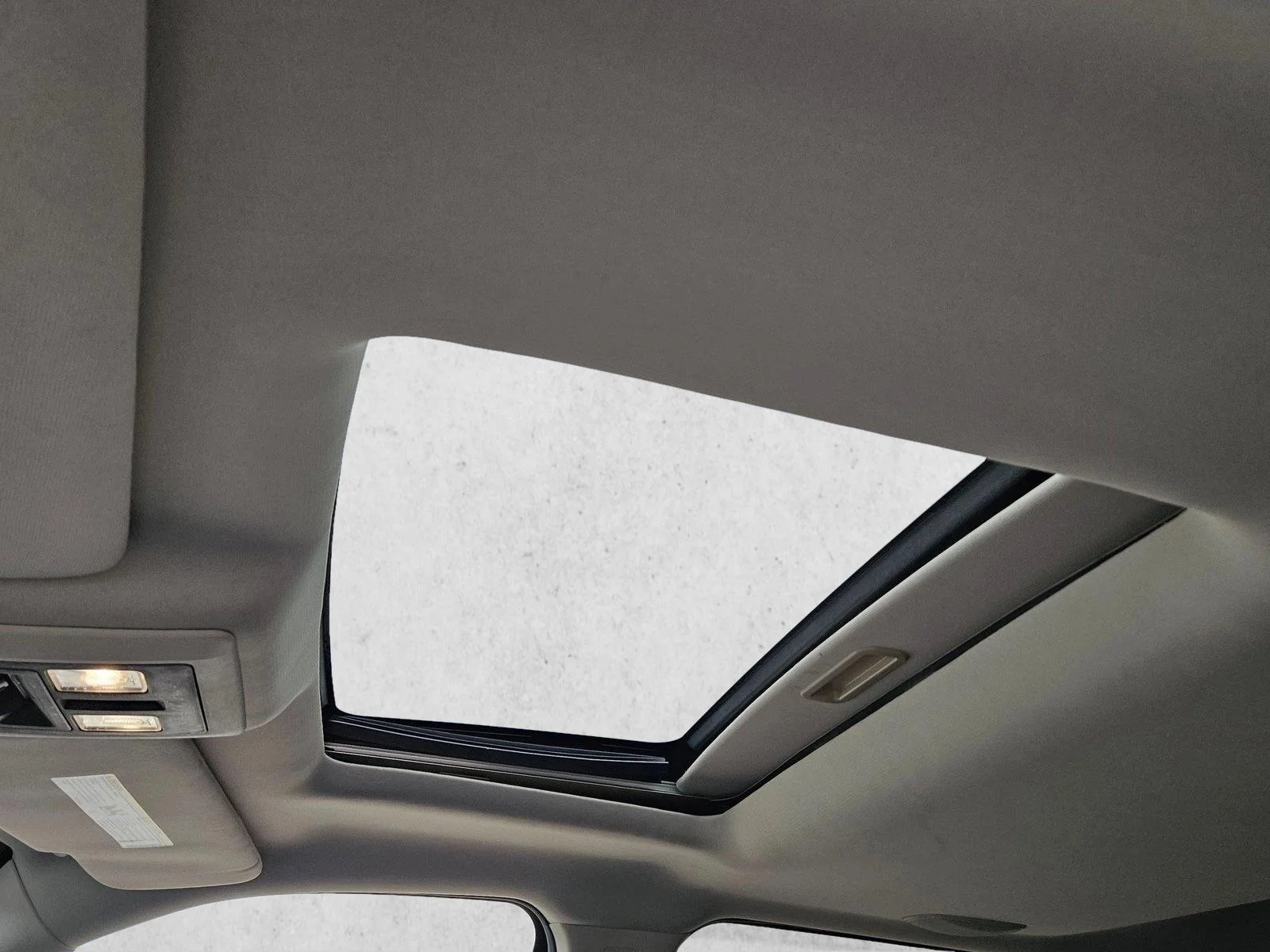 Used 2014 True Blue Pearlcoat RAM Laramie image 19