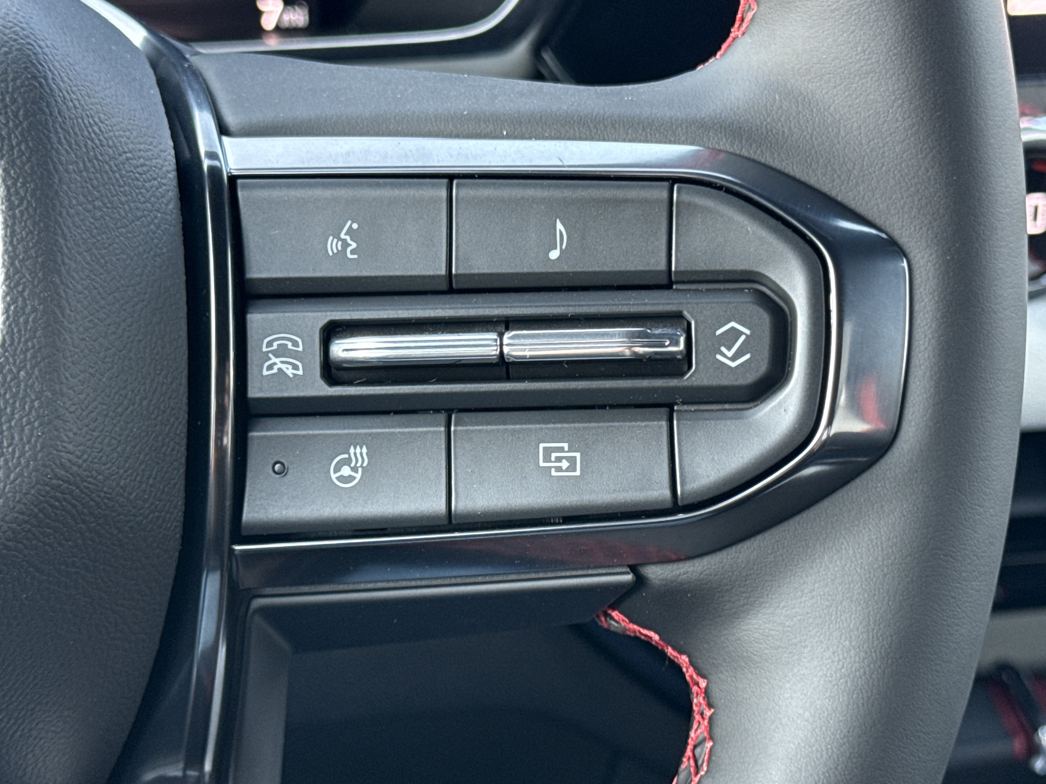 2026 GMC Canyon AT4X - Photo 23