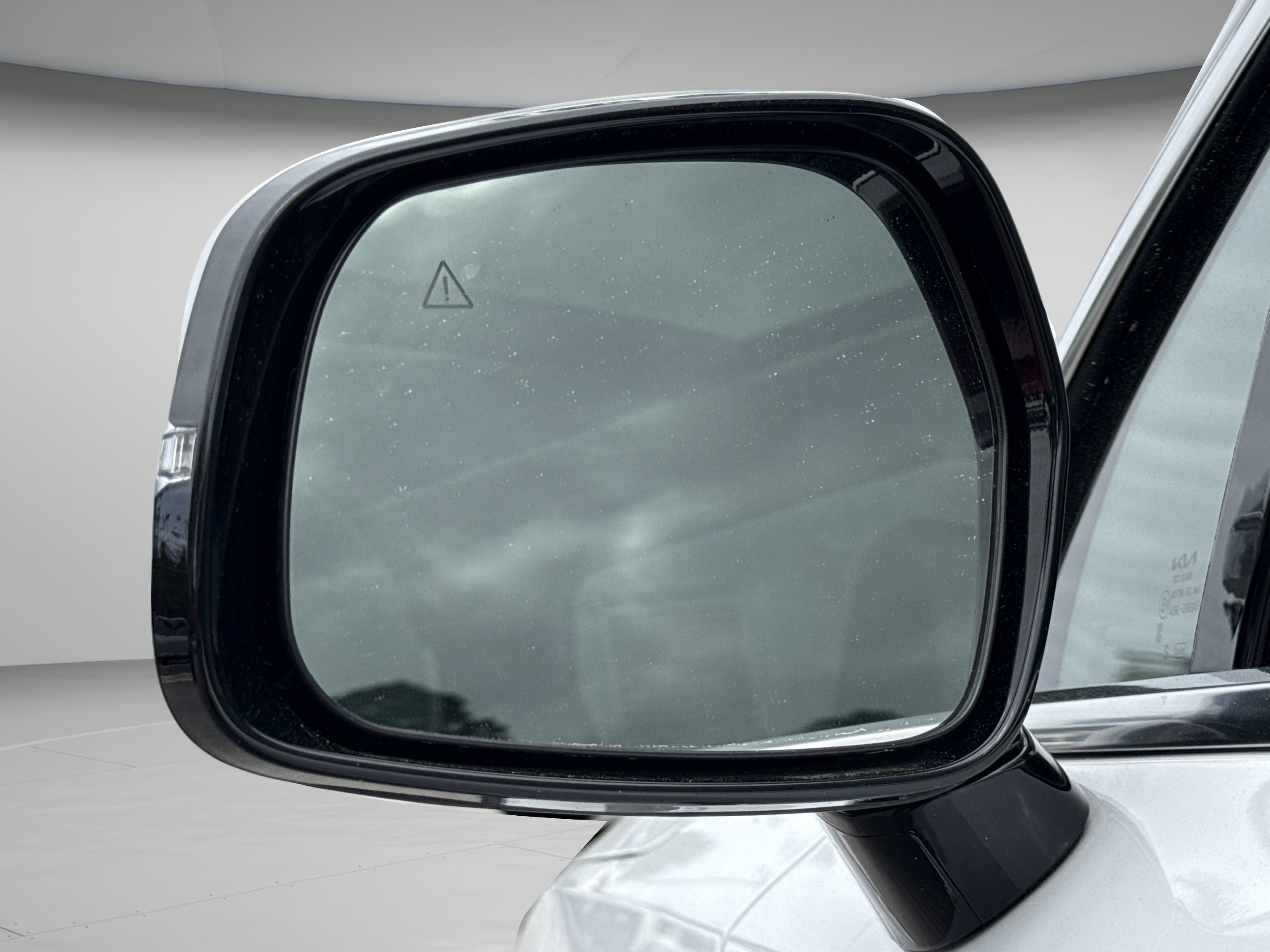 New 2026 Glacial White Pearl Kia S image 27