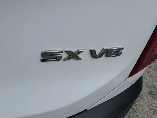 Used 2021 White Kia SX image 29